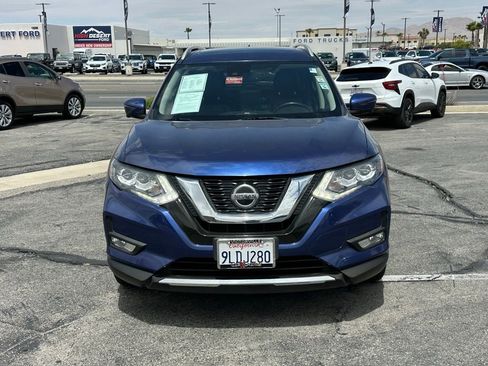 Used 2018 Nissan Rogue SL w/ Premium Package FWD image 10