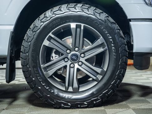 Certified 2022 Ford F150 XLT w/ Equipment Group 302A High image 20