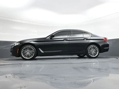 Used 2020 BMW 530i w/ Convenience Package image 33