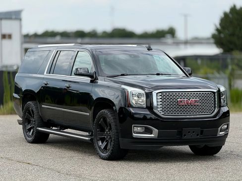 Used 2016 GMC Yukon XL Denali w/ Open Road Package AWD/4WD image 1