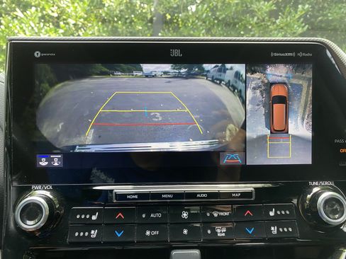 Used 2022 Toyota Highlander Platinum FWD image 28