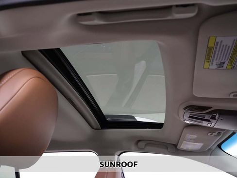 Used 2022 Subaru Outback Touring image 4