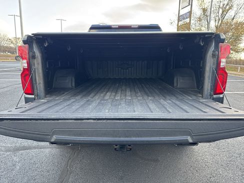 Used 2019 Chevrolet Silverado 1500 RST image 24