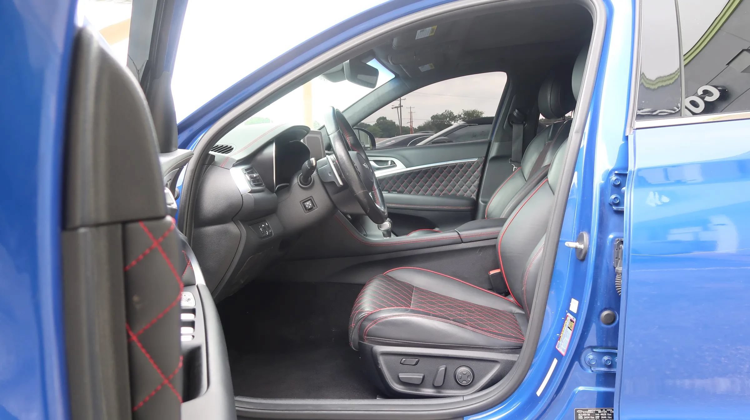 Used 2019 Genesis G70 2.0T Advanced w/ Sport Package AWD/4WD image 17