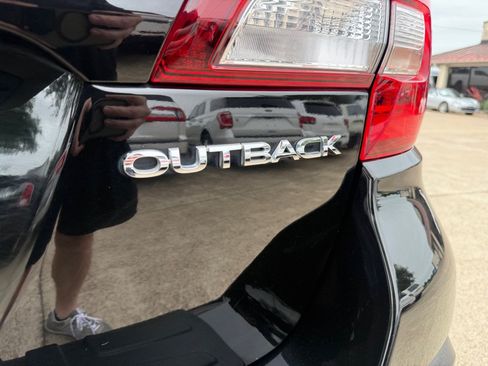 Used 2019 Subaru Outback 2.5i Premium AWD/4WD image 12