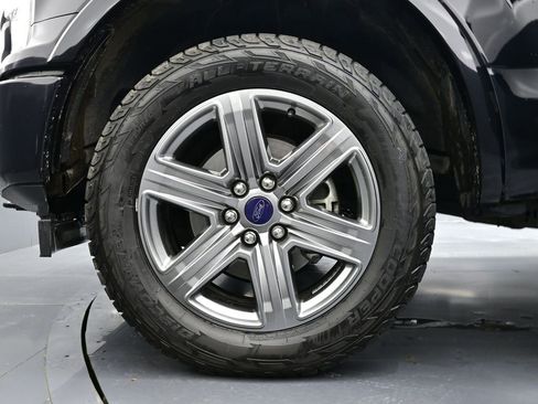 Used 2018 Ford F150 Lariat w/ Equipment Group 502A Luxury image 25