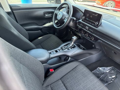 Used 2024 Honda HR-V LX image 13