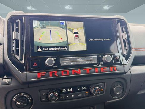 Used 2025 Nissan Frontier PRO-4X w/ Pro Convenience Package AWD/4WD image 23