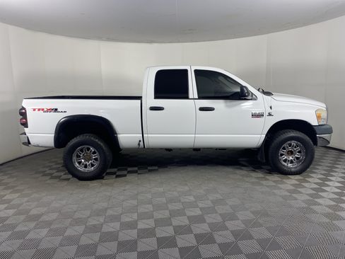 Used 2009 Dodge Ram 2500 Truck SXT AWD/4WD image 3