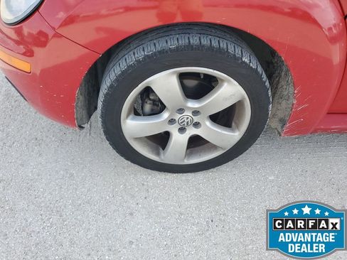 Used 2006 Volkswagen Beetle Convertible w/ Package 2 image 17