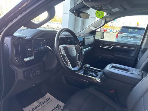 Used 2022 Chevrolet Silverado 1500 RST image 10