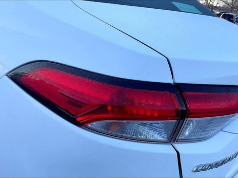 Used 2022 Toyota Corolla LE image 28