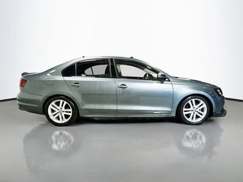 Used 2017 Volkswagen Jetta SEL Premium FWD image 9