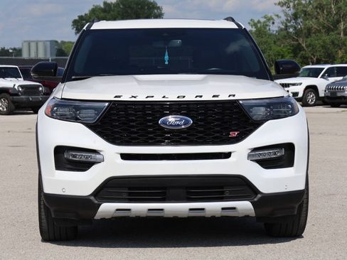 Used 2022 Ford Explorer ST w/ Equipment Group 401A AWD/4WD image 2