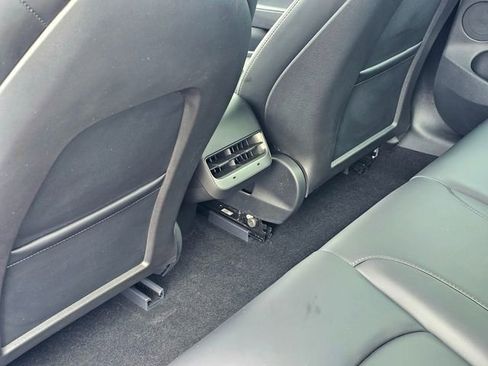 Used 2022 Tesla Model 3 Long Range image 25