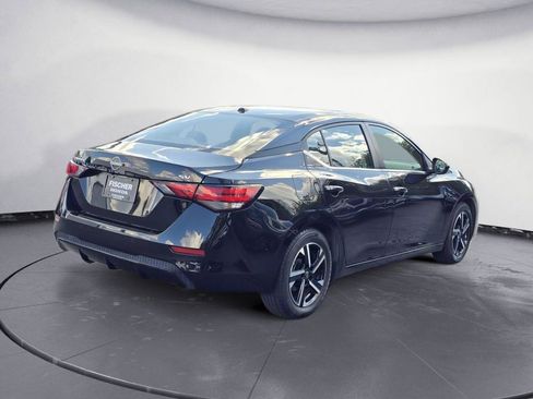 Used 2024 Nissan Sentra SV FWD image 3