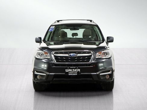 Used 2017 Subaru Forester 2.5i Limited w/ Popular Package #2 AWD/4WD image 8