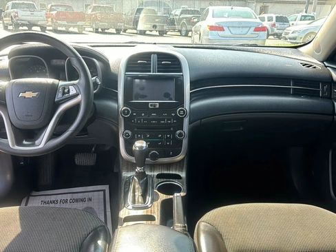 Used 2014 Chevrolet Malibu LT w/ Power Convenience Package image 16