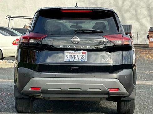 Used 2022 Nissan Rogue SV image 8