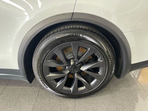 Used 2023 Tesla Model X Plaid image 22