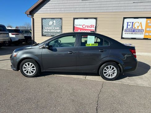 Used 2017 Chevrolet Sonic LT image 8