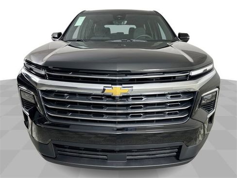 New 2026 Chevrolet Traverse LT w/ Driver Confidence Package image 3