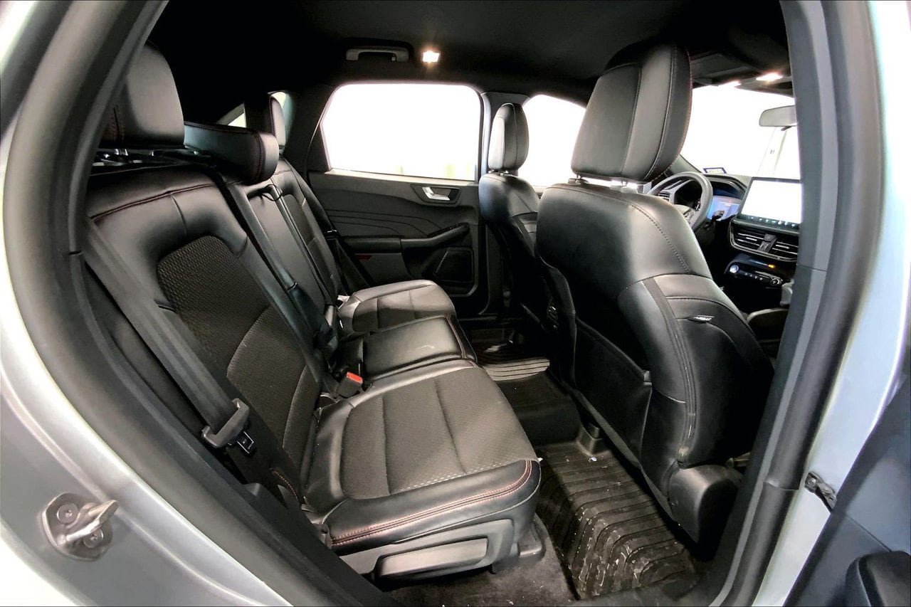 Used 2024 Ford Escape ST-Line w/ Tech Pack #1 FWD image 25