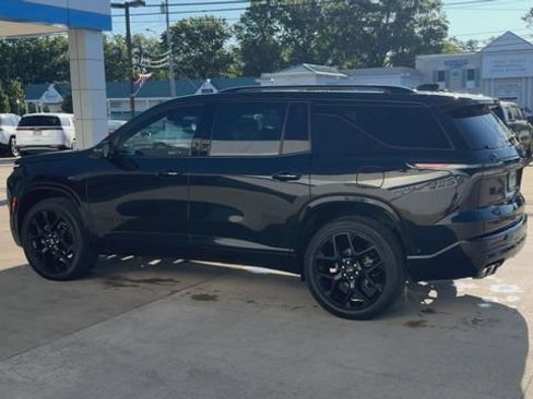 Used 2024 Chevrolet Traverse RS w/ LPO, Floor Liner Package AWD/4WD image 7