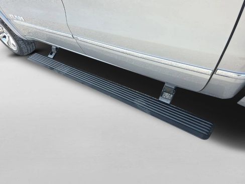 Used 2022 RAM 1500 Limited image 40