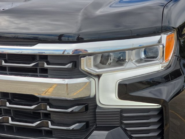 Used 2022 Chevrolet Silverado 1500 LT w/ Protection Package AWD/4WD image 13