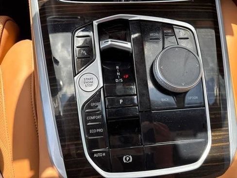 Used 2025 BMW X5 sDrive40i w/ M Sport Package RWD image 31