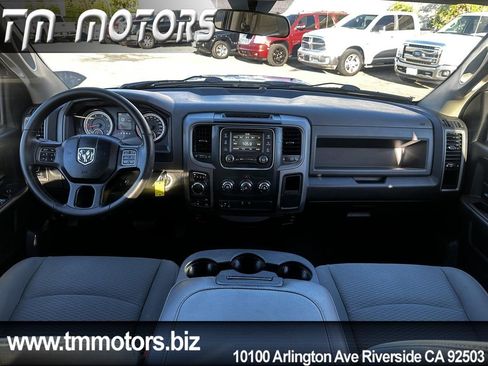 Used 2017 RAM 1500 Express w/ Express Value Package AWD/4WD image 7