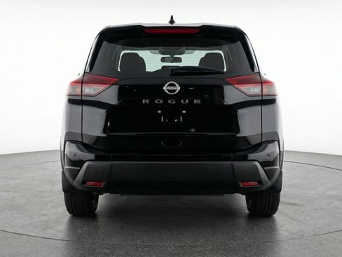 Used 2025 Nissan Rogue SV image 7
