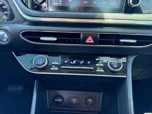 Used 2021 Hyundai Sonata SEL w/ Preferred Accessory Package FWD image 14