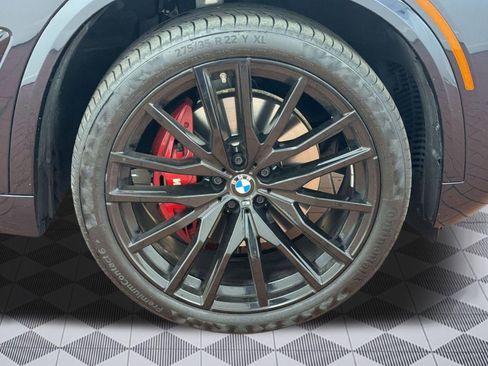 Used 2024 BMW X5 xDrive40i w/ M Sport Package image 8