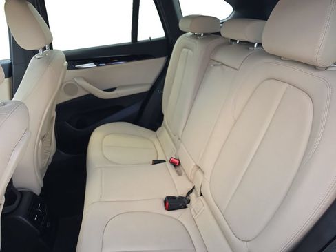 Used 2017 BMW X1 sDrive28i FWD image 16
