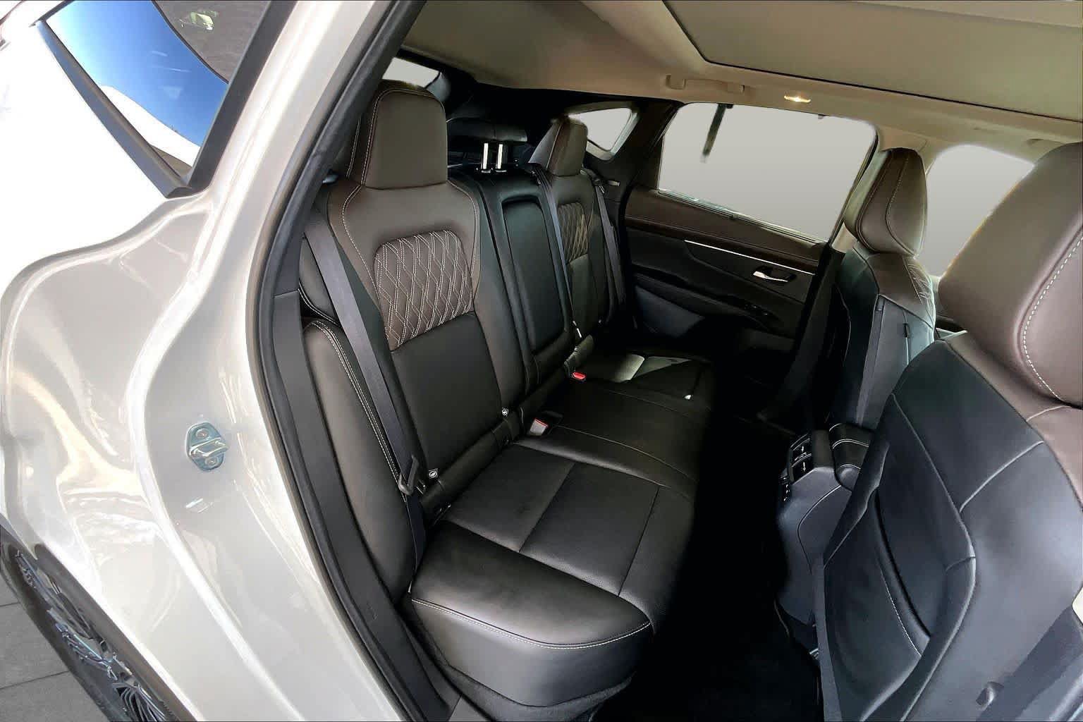 Used 2025 Nissan Murano Platinum w/ Cargo Package AWD/4WD image 20