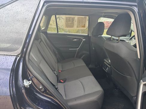 Used 2025 Toyota RAV4 XLE image 25
