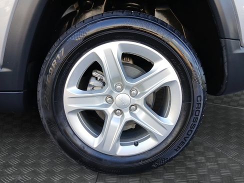 Used 2023 Jeep Compass Sport AWD/4WD image 23
