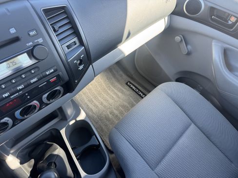 Used 2006 Toyota Tacoma 4x4 Regular Cab image 25