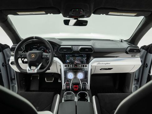 Used 2024 Lamborghini Urus S AWD/4WD image 42