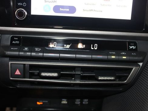 Used 2025 Toyota Camry SE FWD image 52