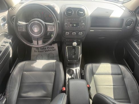 Used 2016 Jeep Patriot High Altitude FWD image 37
