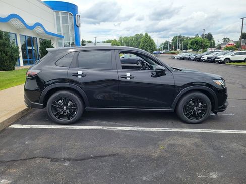 New 2027 Honda HR-V Sport image 2
