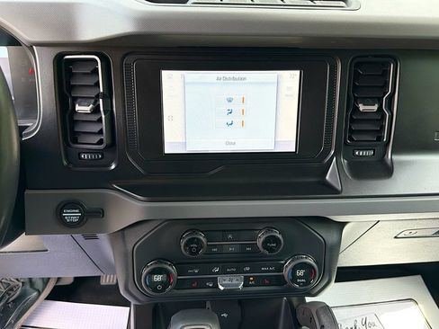 Certified 2023 Ford Bronco Big Bend w/ Sasquatch Package AWD/4WD image 18