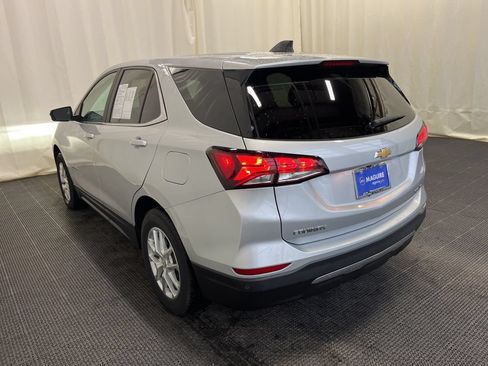 Used 2022 Chevrolet Equinox LT AWD/4WD image 25