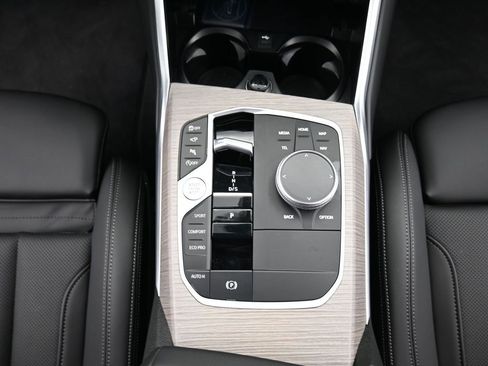 Used 2025 BMW 330i xDrive Sedan image 13