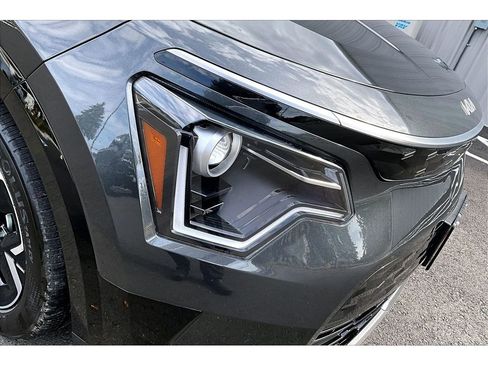 Used 2023 Kia Niro Wind w/ Wind Preserve Package FWD image 27