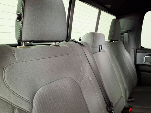 Used 2022 RAM 1500 Big Horn AWD/4WD image 12