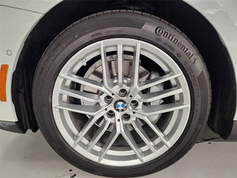 Used 2024 BMW 530i image 8